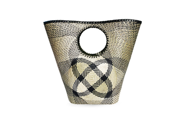 Esther – Kate Chan 